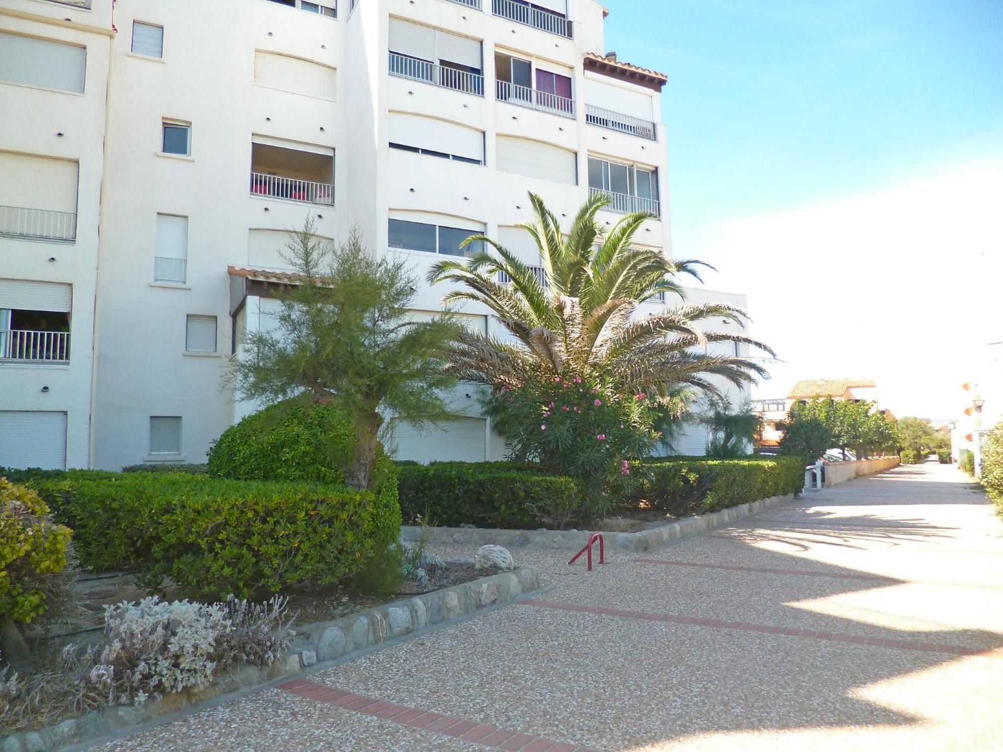 Apartment Les Cyclades-1 By Interhome ルカート エクステリア 写真